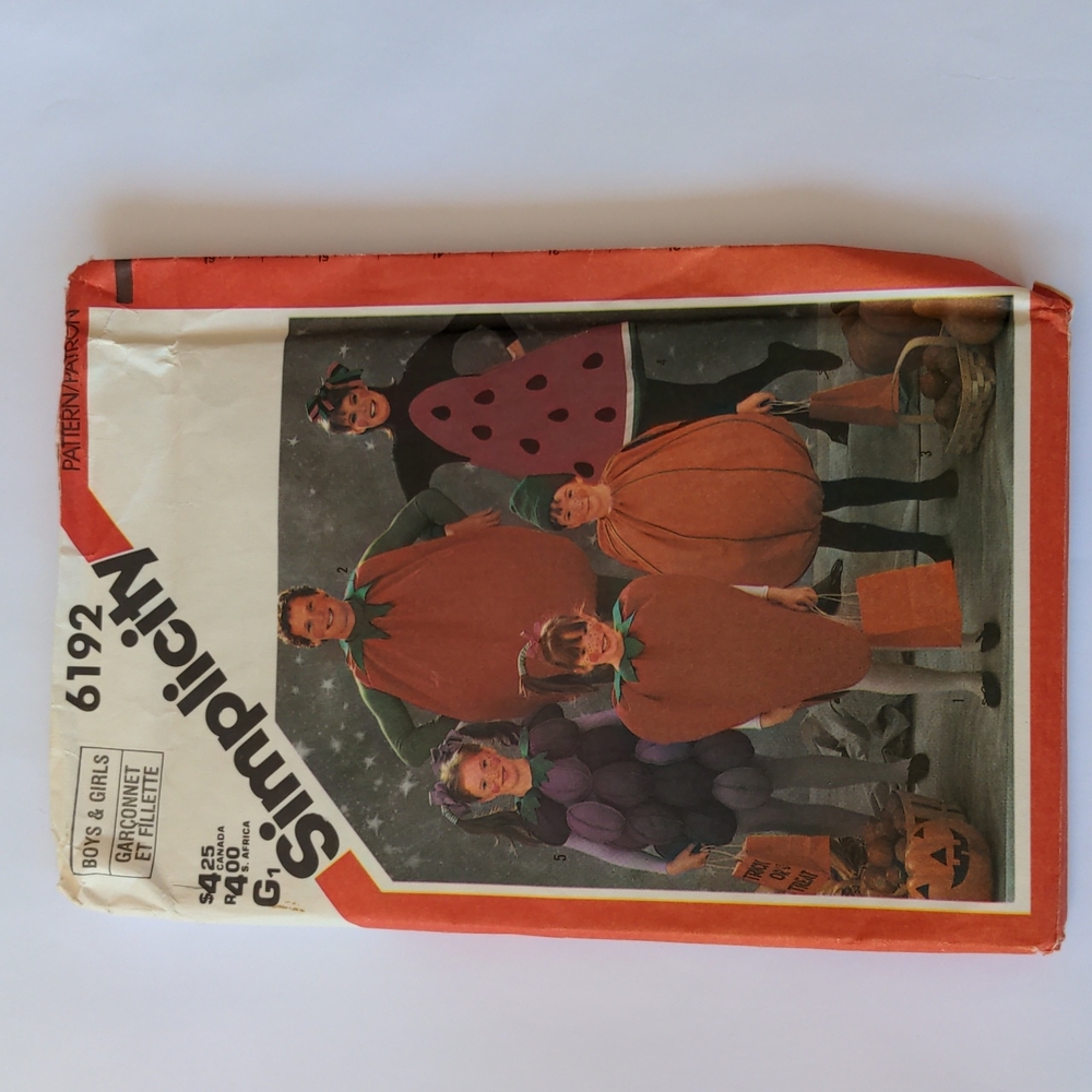Simplicity 6192 costume sewing pattern